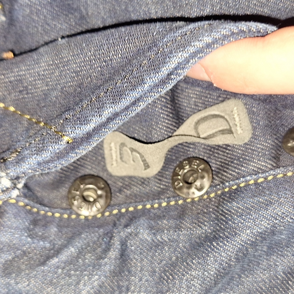Diesel Jeans 32 "FITS SMALLER" - Picture 9 of 9